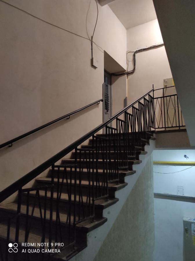 Двокімнатна Квартира В Центрі Міста Lviv Kültér fotó