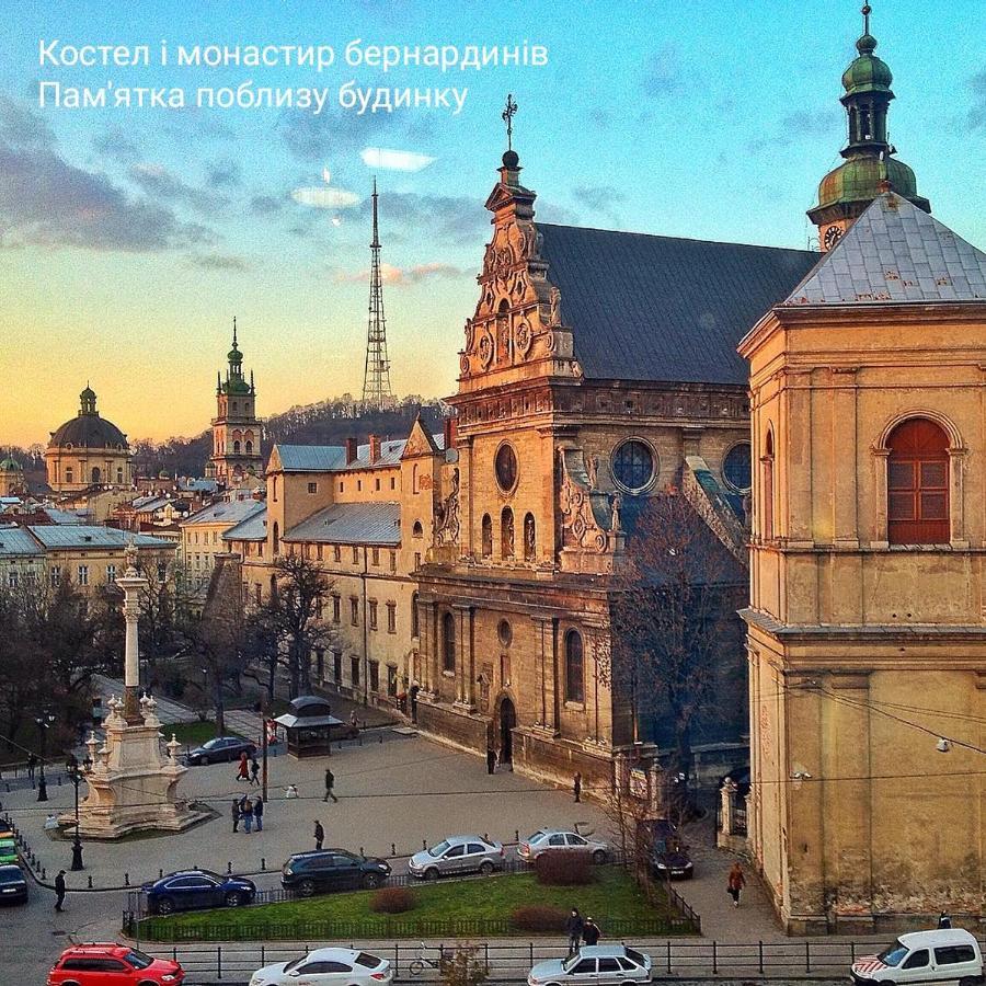 Двокімнатна Квартира В Центрі Міста Lviv Kültér fotó